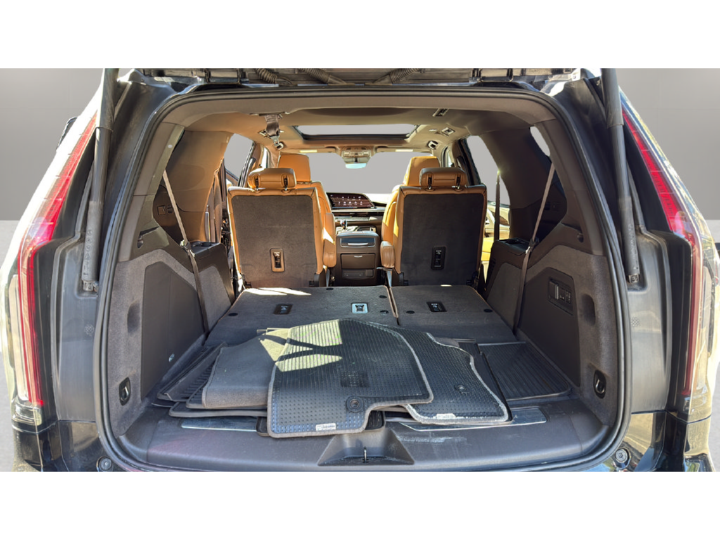 Used 2021 Cadillac Escalade Sport w/ LPO, ONYX Package AWD/4WD image 21
