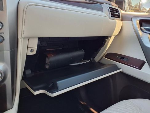 Used 2019 Lexus GX 460 Premium w/ Premium Package image 33