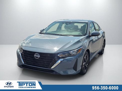 Used 2024 Nissan Sentra SV FWD image 1