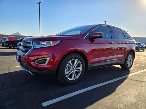Used 2018 Ford Edge SEL w/ Equipment Group 201A FWD image 2