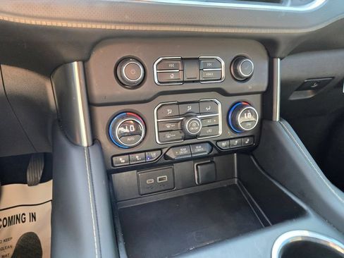Used 2023 Chevrolet Tahoe Premier AWD/4WD image 26