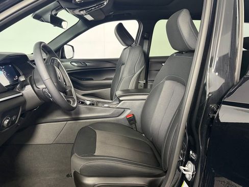 Certified 2025 Jeep Grand Cherokee Laredo X RWD image 21