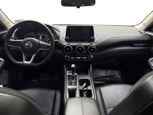 Used 2023 Nissan Sentra SR w/ SR Premium Package FWD image 12