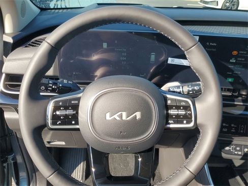 New 2026 Kia Carnival SX Prestige image 17