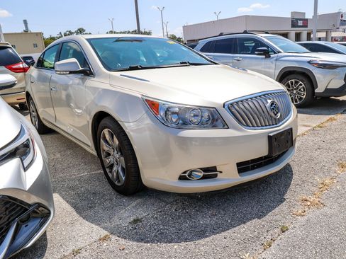 Used 2010 Buick LaCrosse CXS FWD image 6
