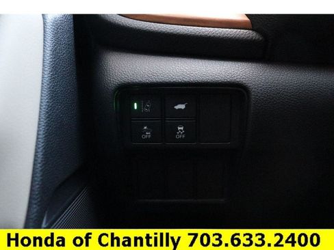Certified 2018 Honda CR-V Touring image 17