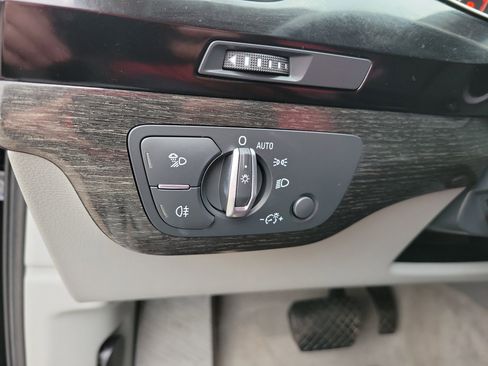 Used 2019 Audi Q7 3.0T Premium Plus image 31