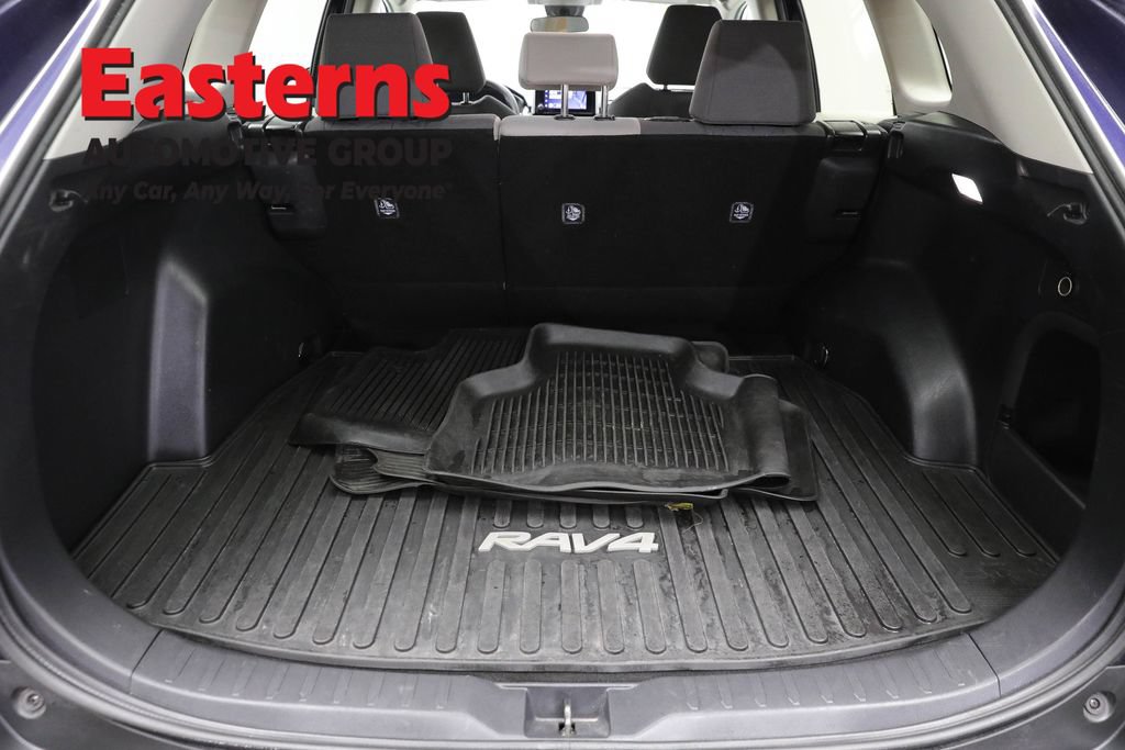 Used 2024 Toyota RAV4 XLE AWD/4WD image 10
