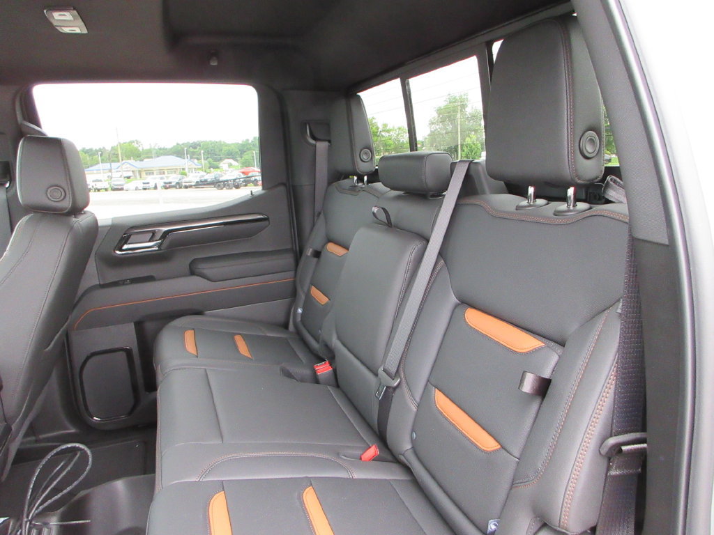 New 2026 GMC Sierra 1500 AT4 w/ AT4 Premium Package AWD/4WD image 17