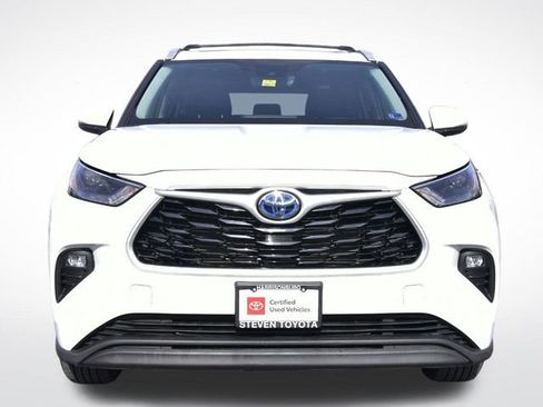 Certified 2022 Toyota Highlander XLE image 7