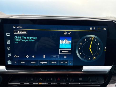 Used 2024 Chevrolet Silverado 3500 LTZ w/ LTZ Convenience Package image 21