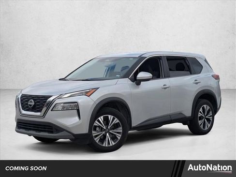 Used 2023 Nissan Rogue SV image 1