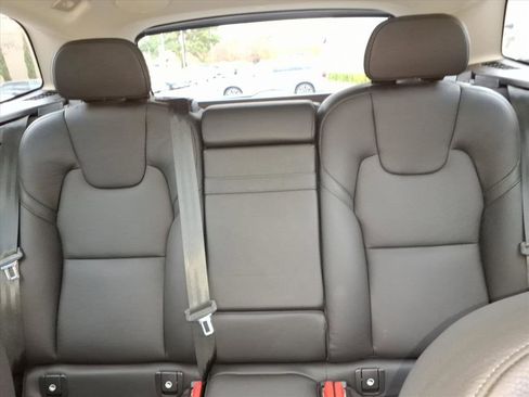 Used 2020 Volvo XC60 T5 Inscription w/ Protection Package image 20