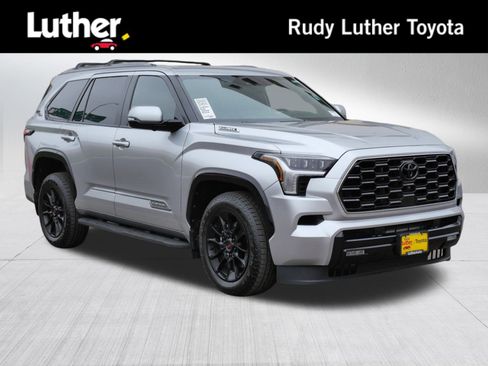 Certified 2025 Toyota Sequoia Platinum image 1