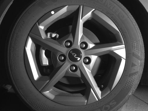 Used 2025 Kia K4 LXS image 12