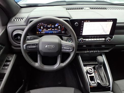 Certified 2025 Chevrolet Colorado Trail Boss AWD/4WD image 21