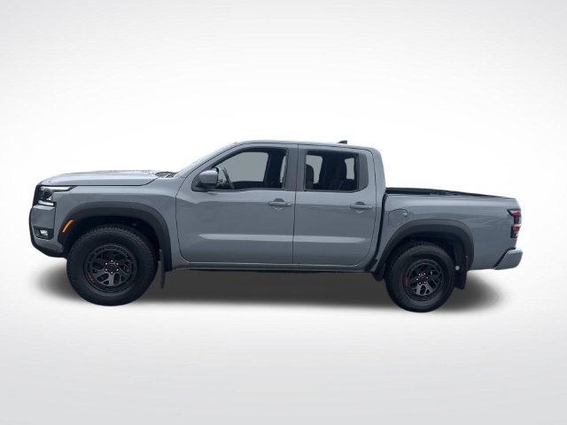 Used 2026 Nissan Frontier PRO-4X AWD/4WD image 2