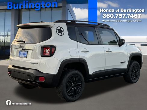Used 2017 Jeep Renegade Trailhawk image 6