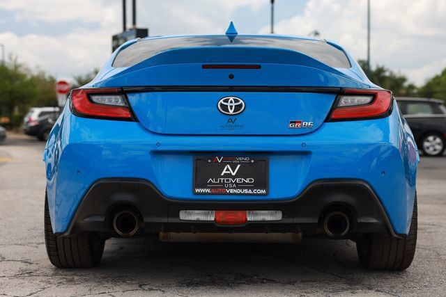 Used 2022 Toyota GR86 Premium RWD image 10