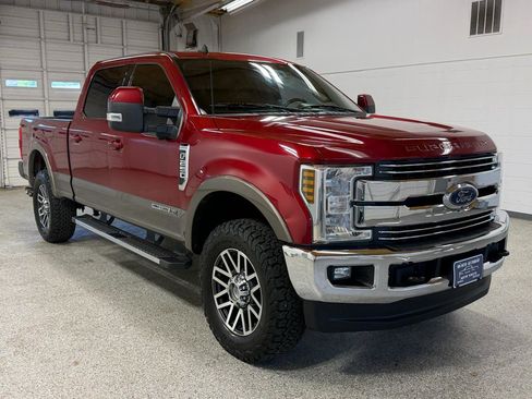 Used 2019 Ford F250 Lariat w/ Lariat Ultimate Package AWD/4WD image 6