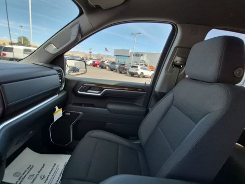 New 2026 GMC Sierra 1500 Elevation image 32