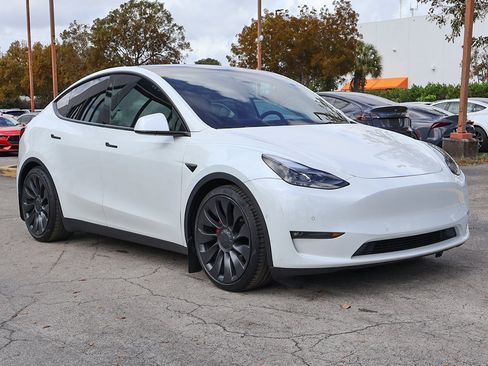 Used 2021 Tesla Model Y Performance image 2