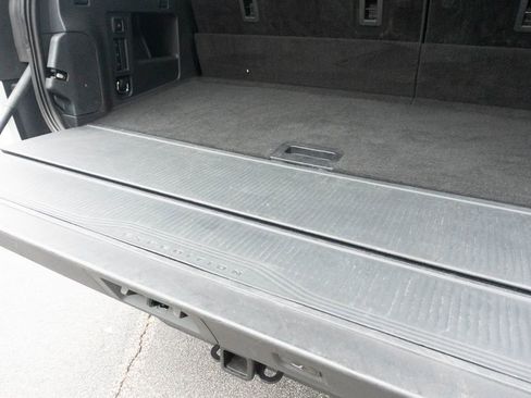 Used 2025 Ford Expedition Active RWD image 16