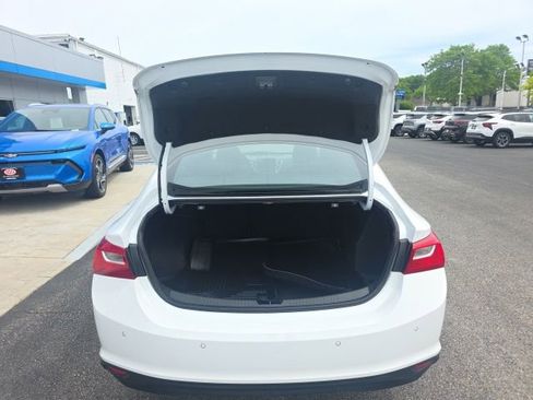 Used 2024 Chevrolet Malibu LS FWD image 30