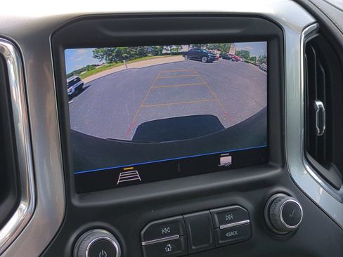 Used 2022 Chevrolet Silverado 1500 LT AWD/4WD image 25