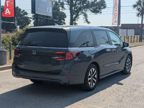 Used 2025 Honda Odyssey EX-L image 3