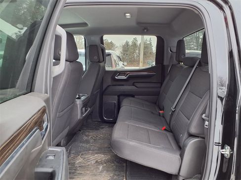 Used 2024 Chevrolet Silverado 1500 LT Trail Boss image 11