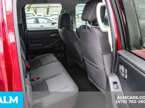Used 2025 Nissan Frontier SV RWD image 17