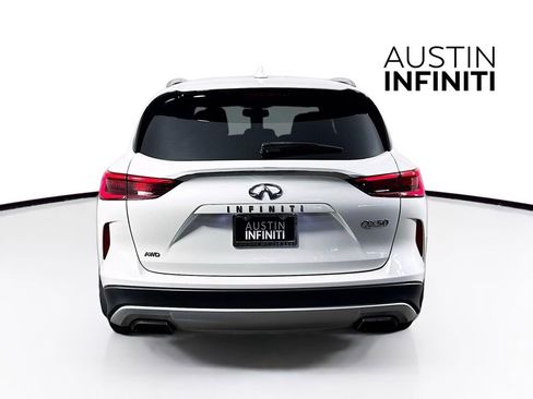 Certified 2019 INFINITI QX50 Luxe w/ Cargo Package AWD/4WD image 8