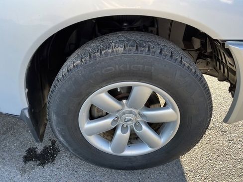 Used 2015 Nissan Titan S image 18