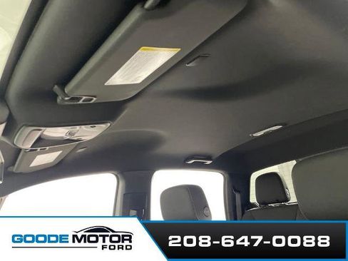 Used 2024 Chevrolet Colorado LT w/ LT Convenience Package II AWD/4WD image 19