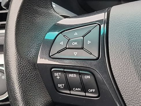 Used 2017 Ford Explorer XLT w/ Equipment Group 202A AWD/4WD image 25