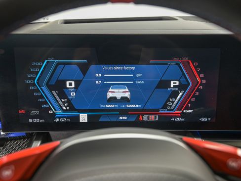 Used 2025 BMW M5 w/ Carbon Package image 21