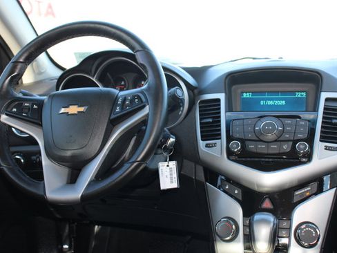 Used 2014 Chevrolet Cruze LT image 21