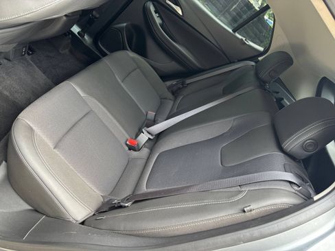 Used 2025 Buick Encore GX Preferred AWD/4WD image 35