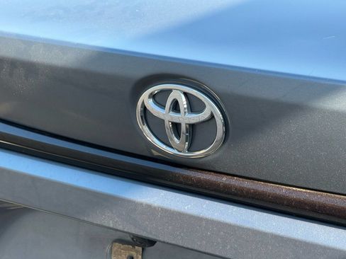Used 2021 Toyota Corolla LE FWD image 12