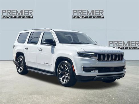 Used 2024 Jeep Wagoneer Series III AWD/4WD image 28