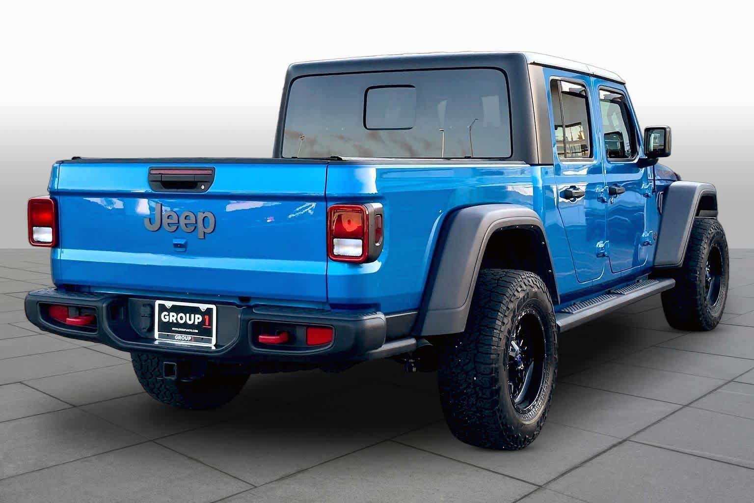 Used 2021 Jeep Gladiator Rubicon w/ Trailer Tow Package AWD/4WD image 13