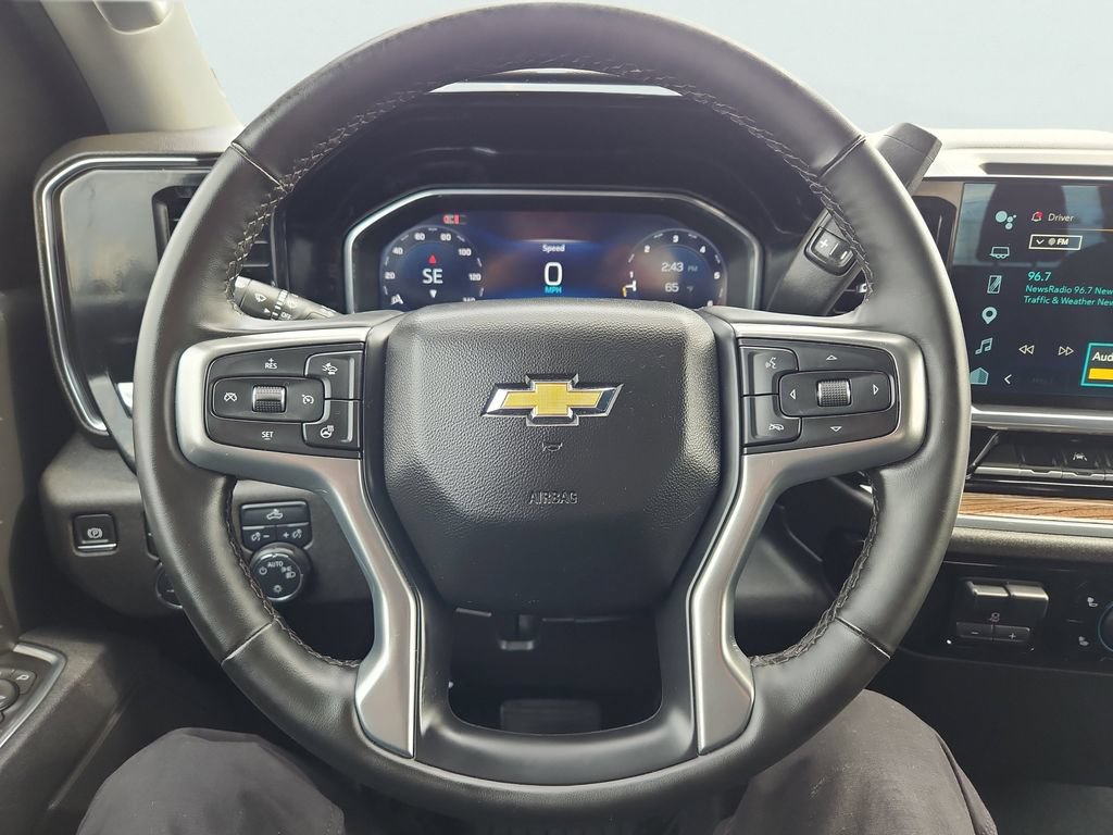 Certified 2025 Chevrolet Silverado 1500 LT AWD/4WD image 29