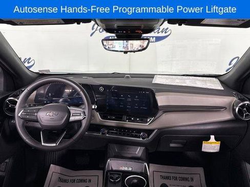 New 2026 Chevrolet Equinox LT w/ Convenience Package II AWD/4WD image 10
