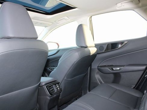 Certified 2024 Lexus NX 250 FWD image 9