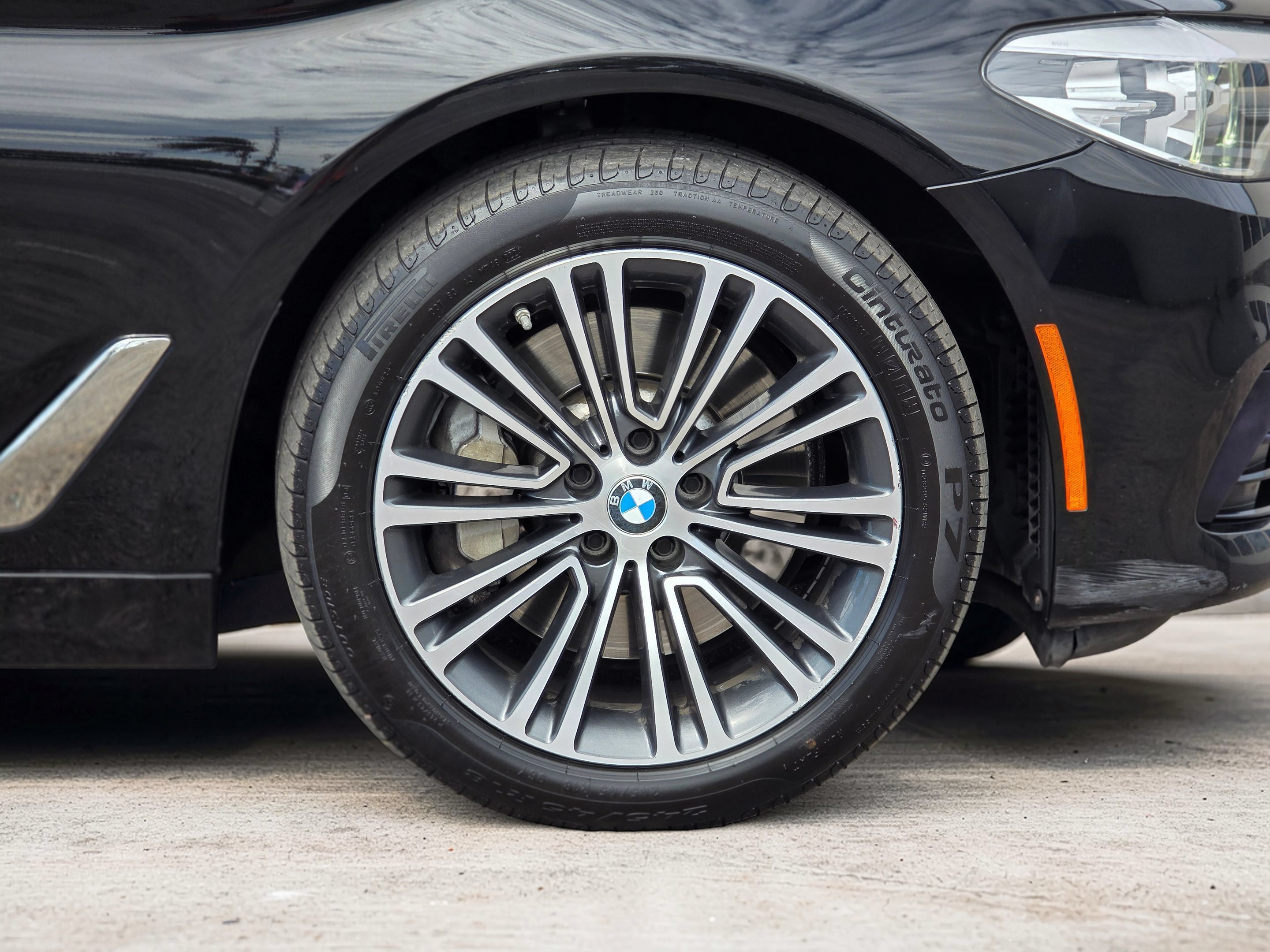 Used 2019 BMW 540i w/ Convenience Package RWD image 10