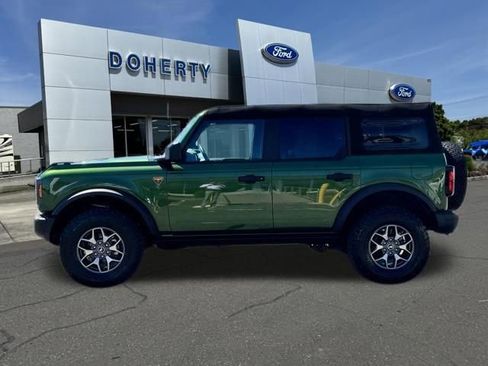 Certified 2023 Ford Bronco Badlands AWD/4WD image 9