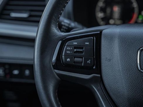 Used 2025 Honda Odyssey Sport-L image 27