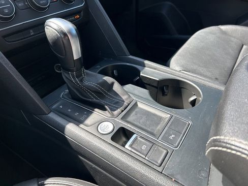 Used 2021 Volkswagen Atlas SE image 31