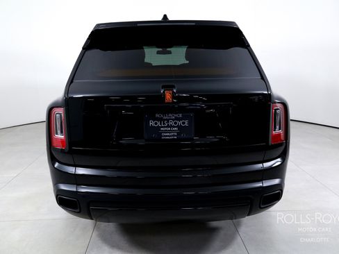 Used 2023 Rolls-Royce Cullinan AWD/4WD image 9